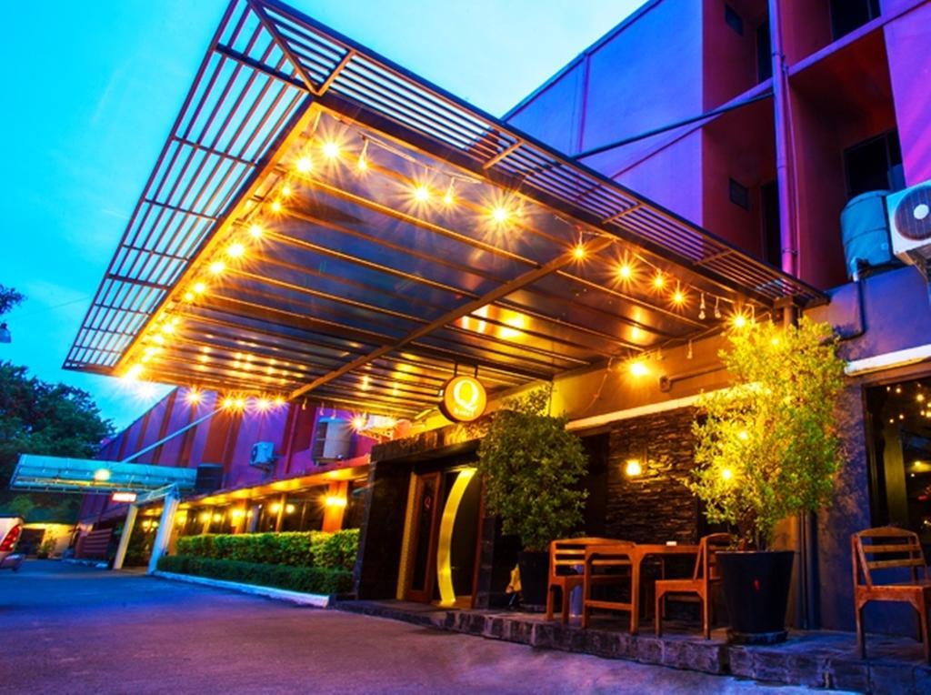 Q Hotel Bangkok Exteriér fotografie