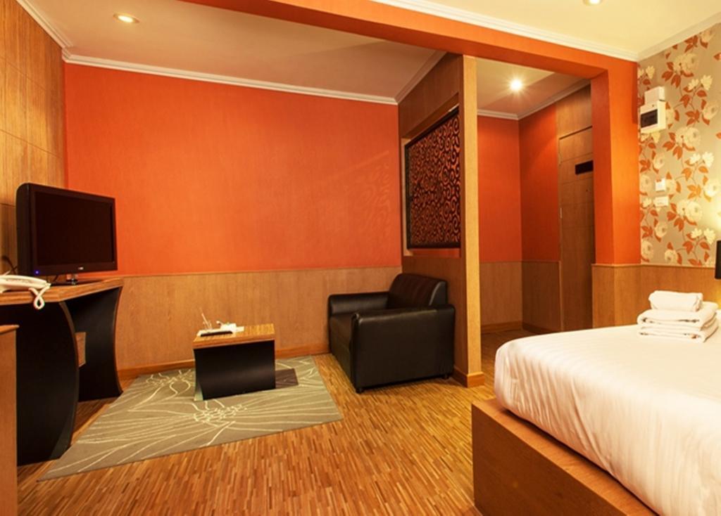 Q Hotel Bangkok Exteriér fotografie