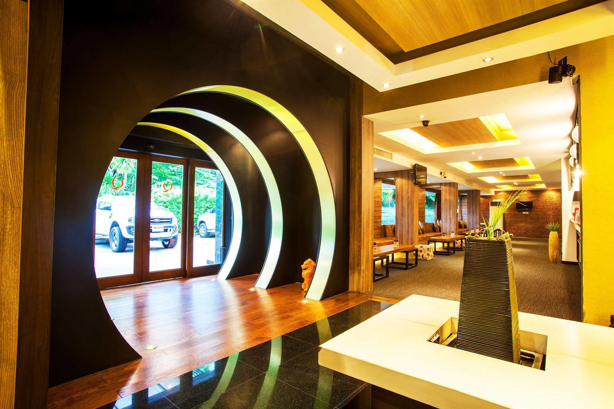Q Hotel Bangkok Exteriér fotografie